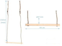 Trapèze en Bois à l'aire de jeux