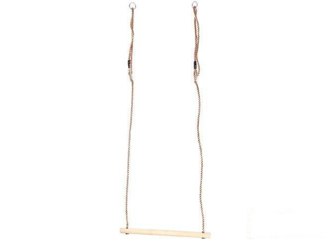 Trapèze en Bois à l'aire de jeux